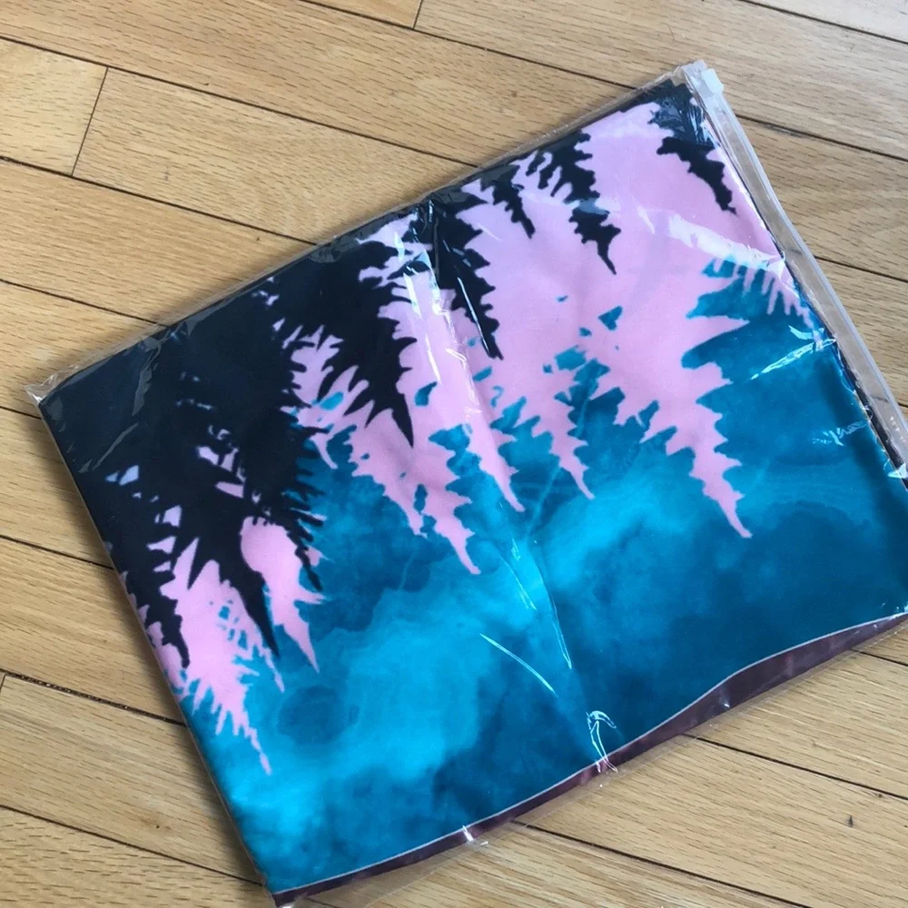 - Urban Mountain ⛰ Tapestry *NEW*